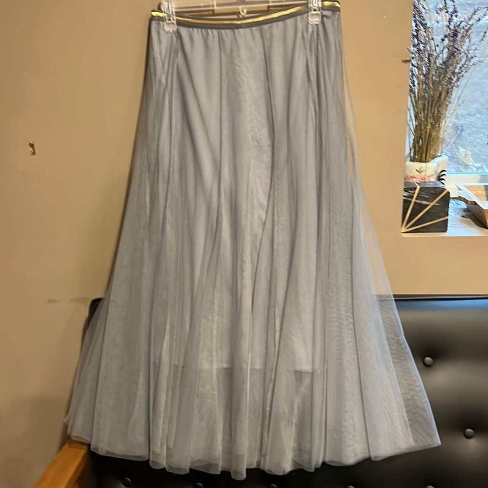 Fun chiffon maxi. Lined to midi length